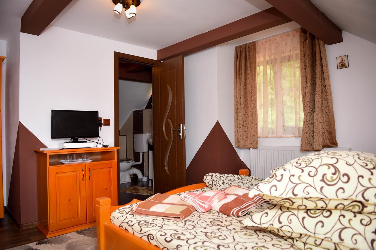 Casa Edy Hotel Colibiţa Eksteriør billede