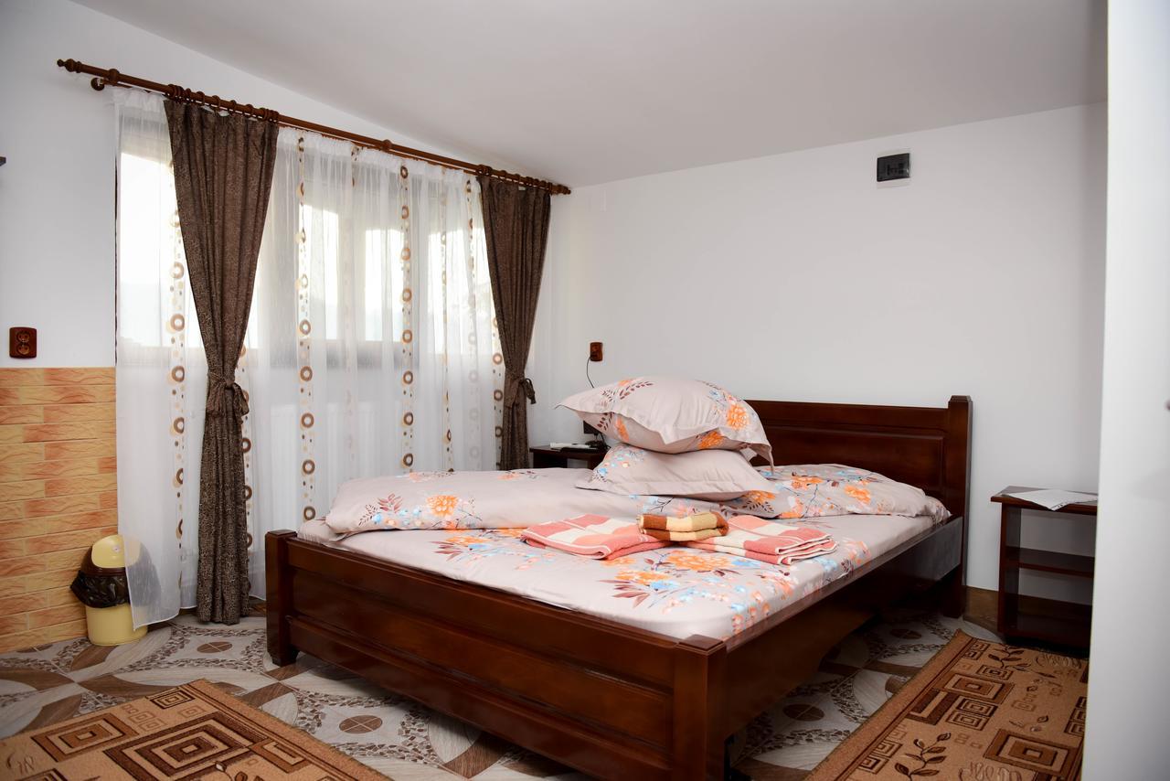 Casa Edy Hotel Colibiţa Eksteriør billede
